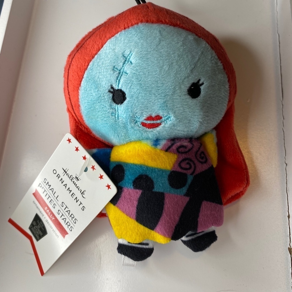 ⚜️Sally NBC Hallmark Mini Plush Ornament! NWT!